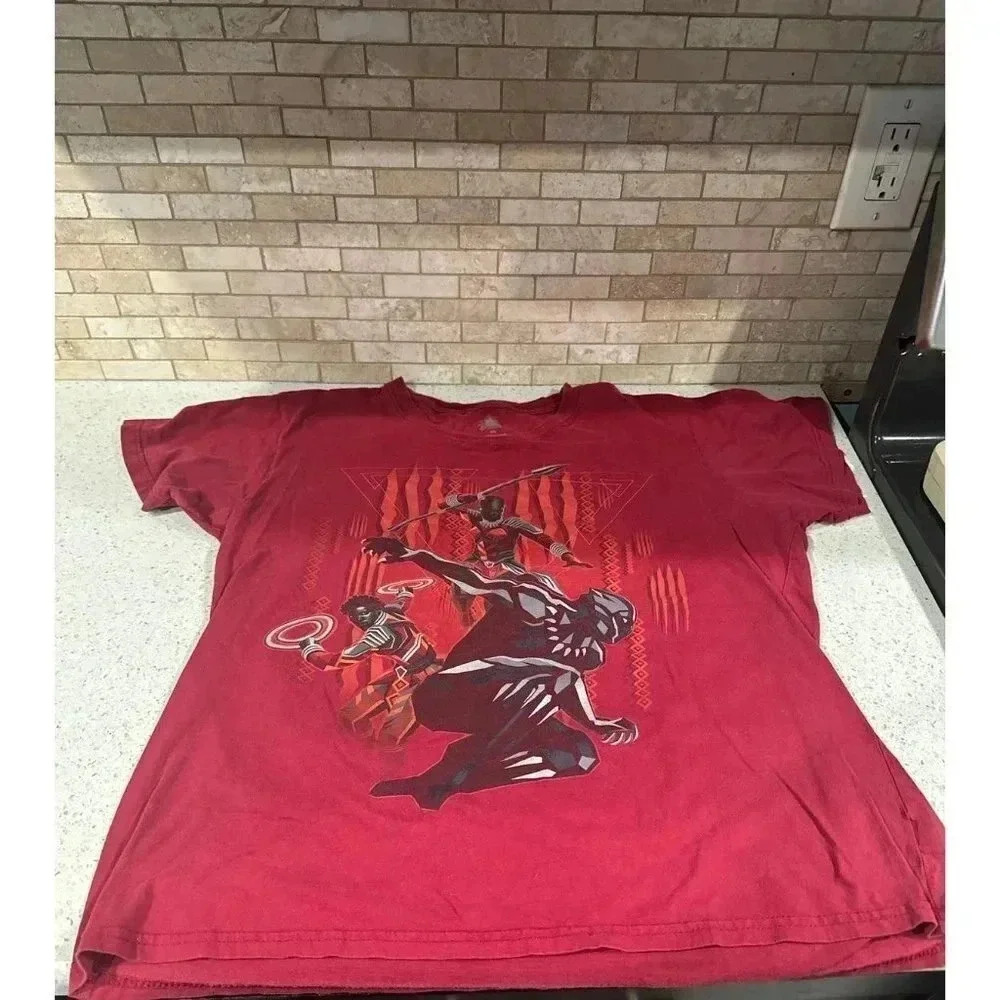 Disney black panther shirt‎ b27
